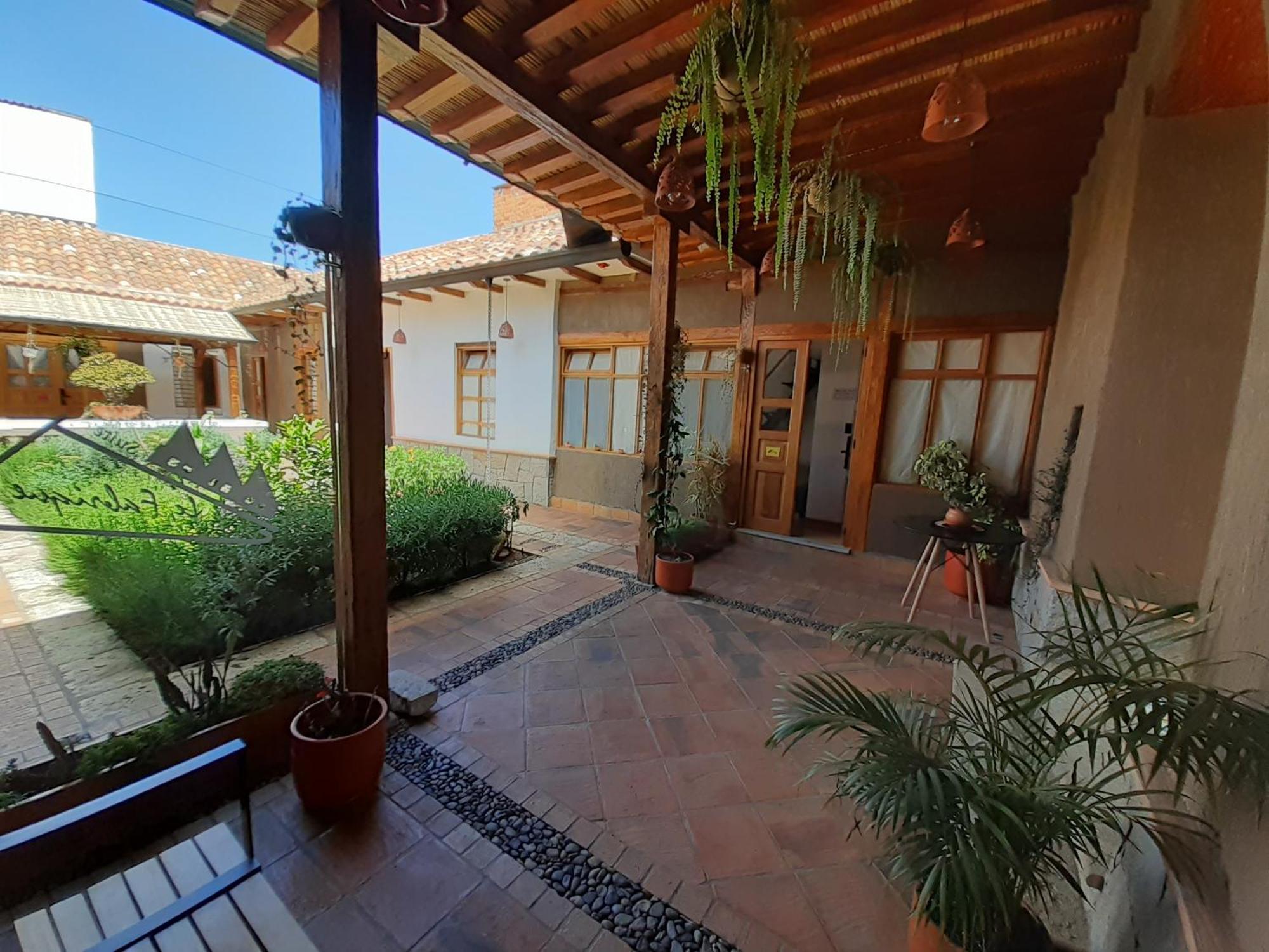 Hostal Suite Le Fabrique Cuenca Oda fotoğraf